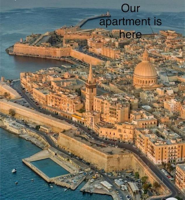 City Penthouse With Roof Terrace And Sea Views Valletta Exterior photo